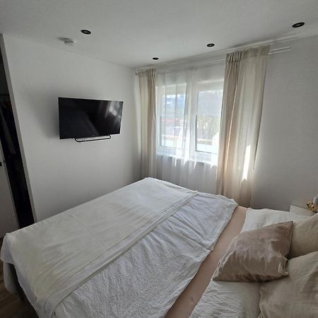 Anni Apartment Grobming Bagian luar foto